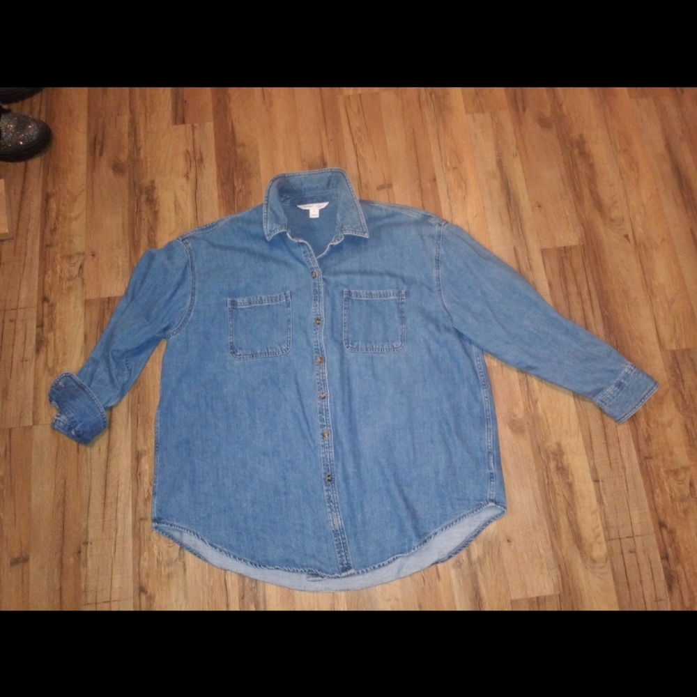 Old Navy Denim Boyfriend Shirt